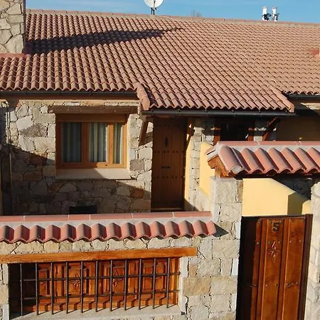Country house Gredos Treboles *